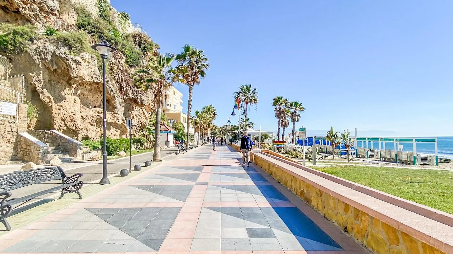 Seaview Apartment With Bajondillo Beach Access Torremolinos